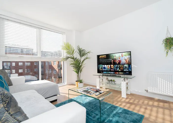 Luxury Apartment - Birmingham City Centre - Netflix & Wifi - 411H