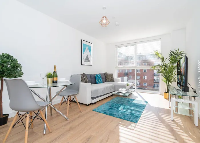 Luxury Apartment - Birmingham City Centre - Netflix & Wifi - 411H
