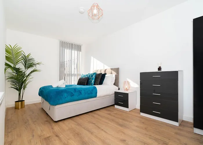 Luxury Apartment - Birmingham City Centre - Netflix & Wifi - 411H