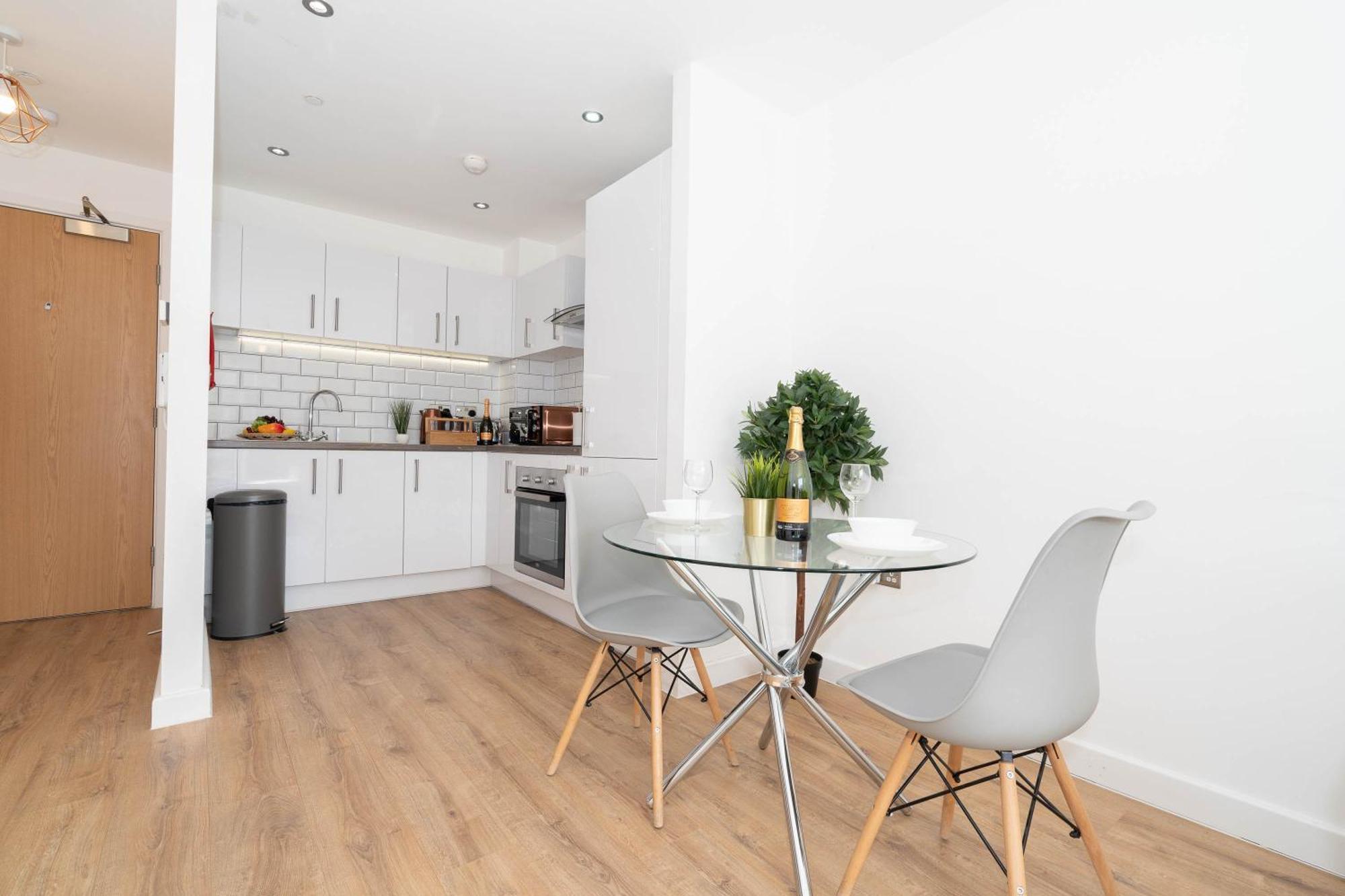 Luxury - Centre - Netflix & Wifi - 411h