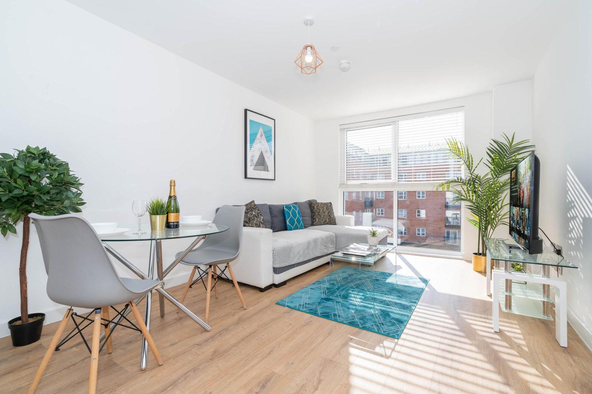 Luxury - Centre - Netflix & Wifi - 411h Apartment *
