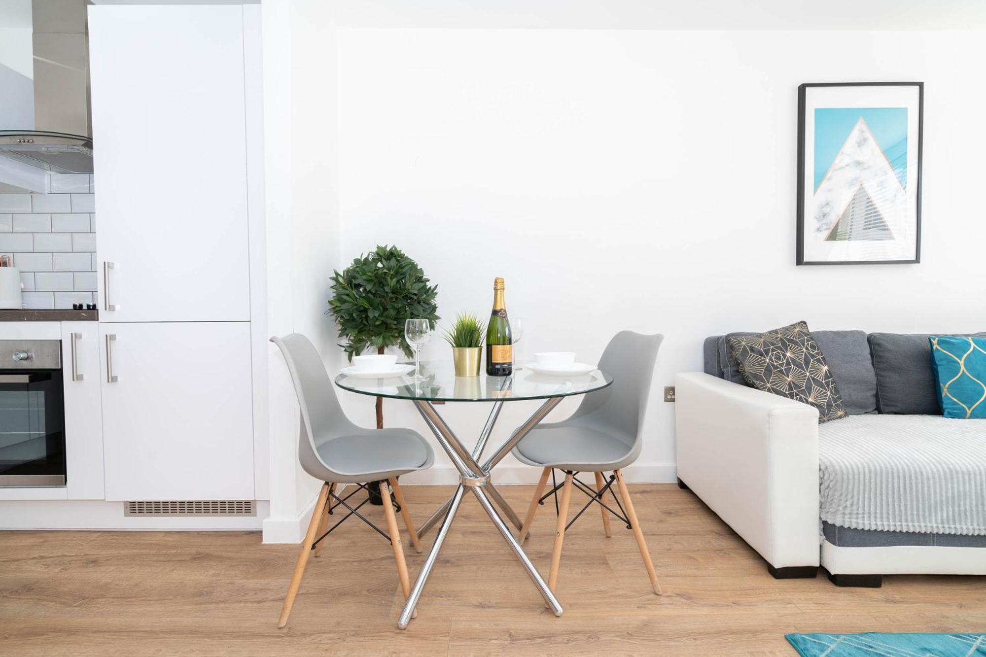 Apartment Luxury - Centre - Netflix & Wifi - 411h Birmingham