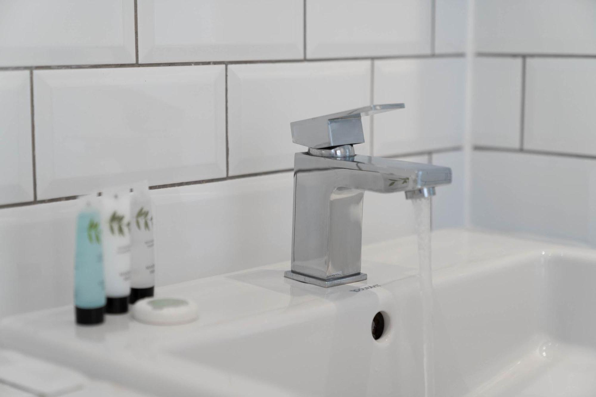 Luxury - Centre - Netflix & Wifi - 411h Apartment *