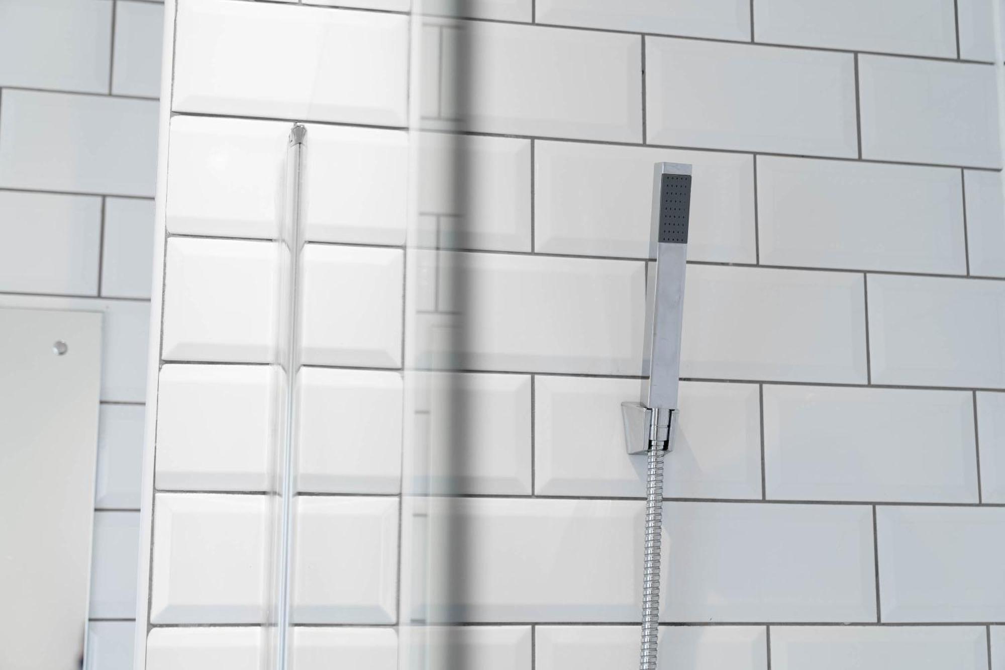 Luxury - Centre - Netflix & Wifi - 411h Apartment *